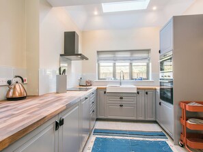 Geschirrspüler, Hochstuhl