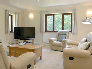 Living area - 2 bedroom accommodation in Lanreath, near Looe (Lanreath, near Looe)