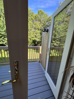 Terrace/patio - Lovely private Cape Cod getaway (Barnstable)