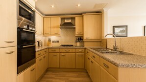 Private kitchen - 2 bedroom accommodation in Dawlish (Dawlish)
