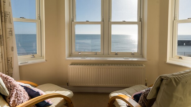 Interior - 2 bedroom accommodation in Dawlish (Dawlish)