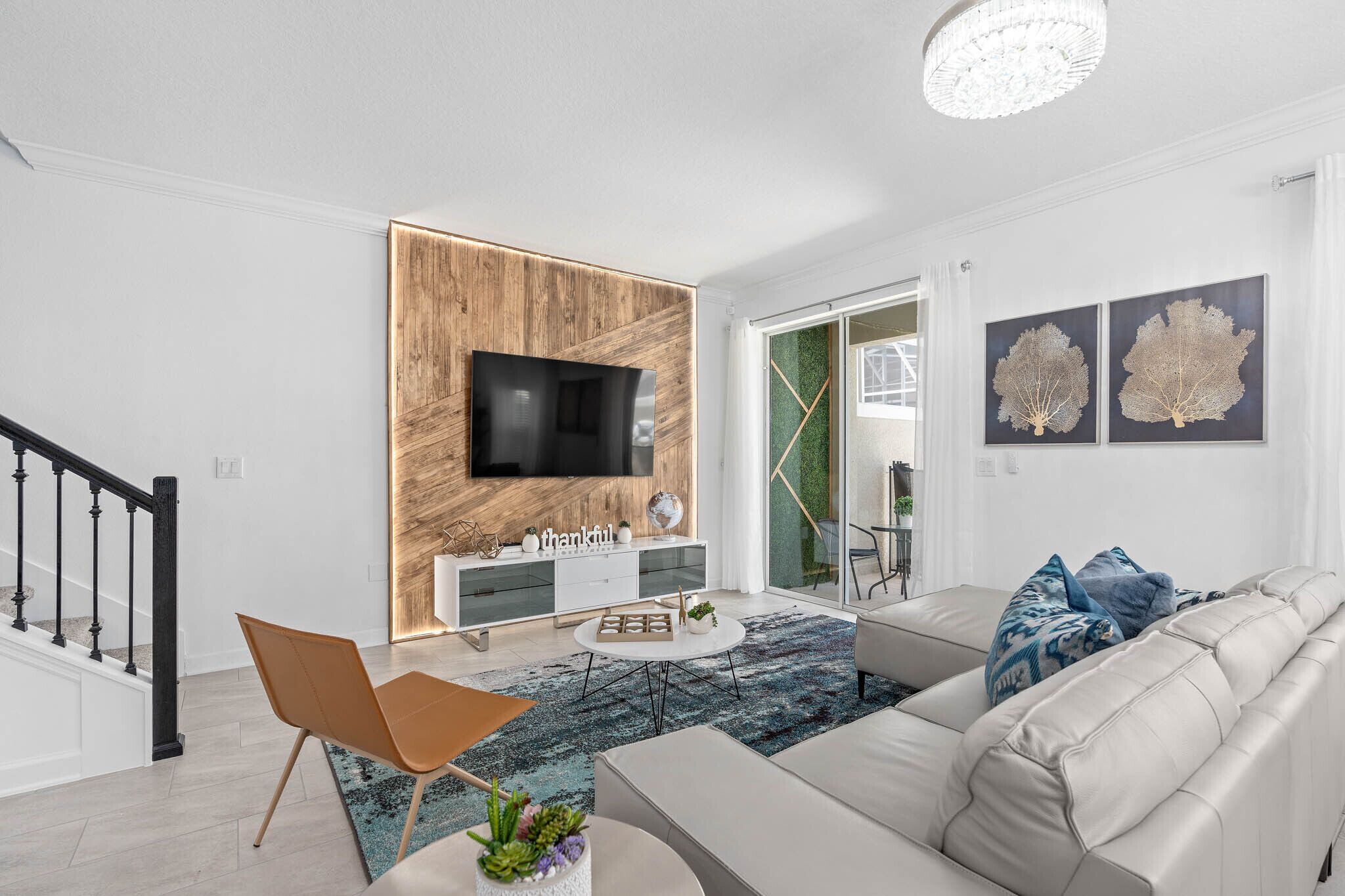 Modern Luxury 5BR/4BA Townhome w/ Kids Pool