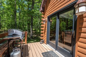 Casa, varias camas, patio | Balcón