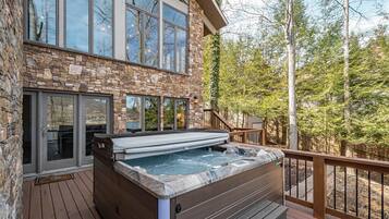 House, Multiple Beds, Hot Tub | Property grounds