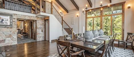 House, Multiple Beds, Hot Tub | Dining