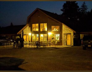Front of property - Boulder Bear Motor Lodge (Boulder Junction)