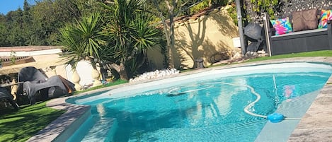 Udendørs pool