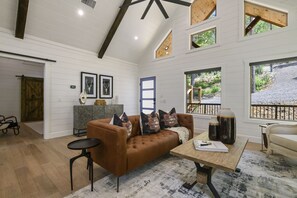 TV connectée, cheminée