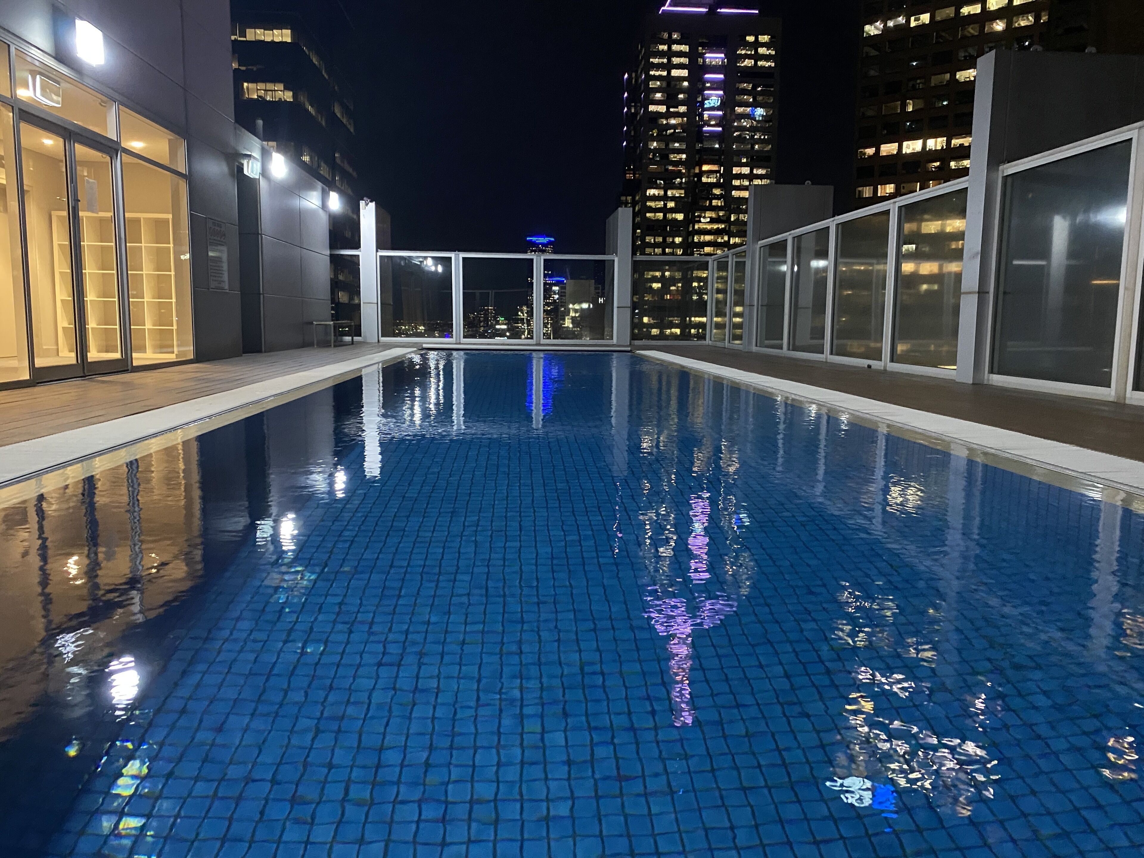 City Apartment with pool. 