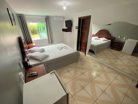 Soundproofing, free WiFi, bed sheets. HOTEL NOSSO BOSQUE