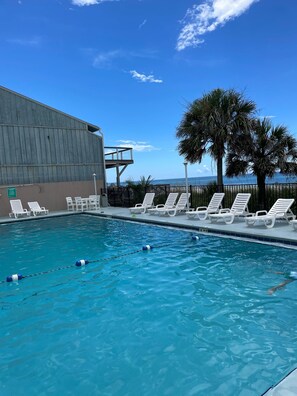 Alberca al aire libre 