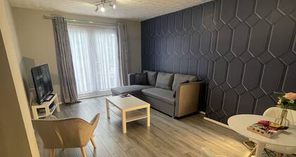 Cosy, Modern Apartment
