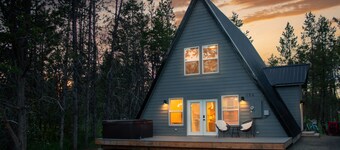 A-frame Hot Tub Fire Pit Pet Friendly