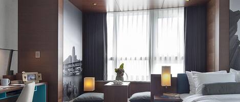 Corner Double Ocean | In-room safe, desk, iron/ironing board, free WiFi