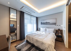 Executive Double City | In-room safe, desk, iron/ironing board, free WiFi - Merciel Hotel (Busan)
