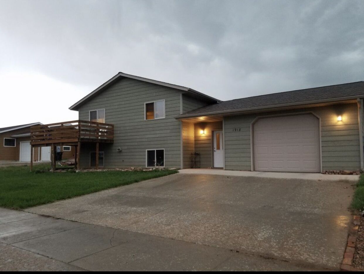 Convenient Spearfish Getaway