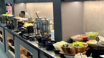 Daily buffet breakfast (THB 295 per person)