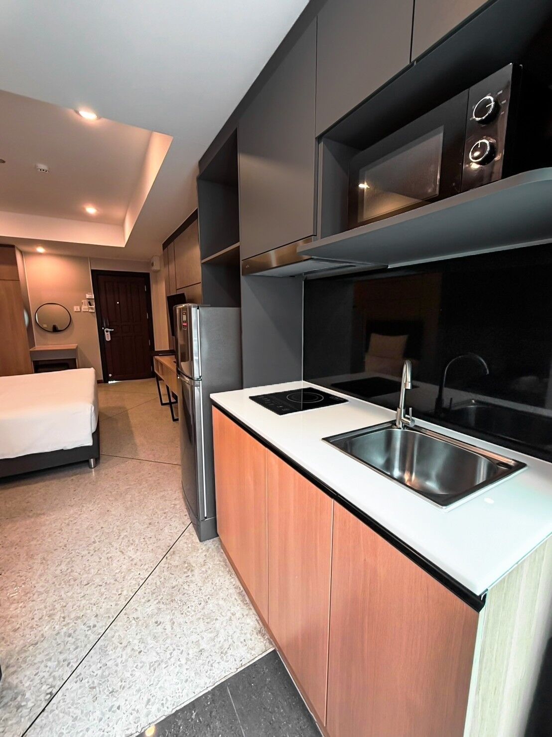 standard studio | private kitchen | electric kettle