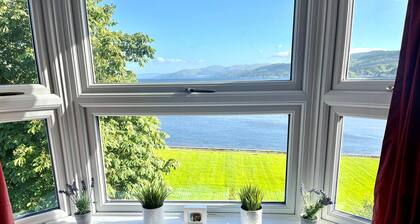 Arran View, upper floor apartment, sea views, pet friendly
