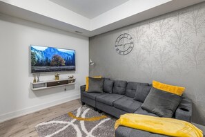 Smart TV, monitor de computadora y impresora 