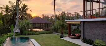 Luxuious Villa 4BR ricefield view