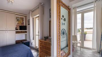 5 bedrooms
