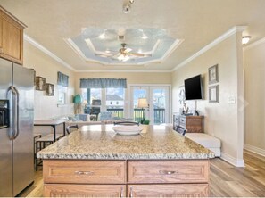 Interior - Peaceful, Steps to Beach, 🐶Friendly, Lift (Bolivar Peninsula)