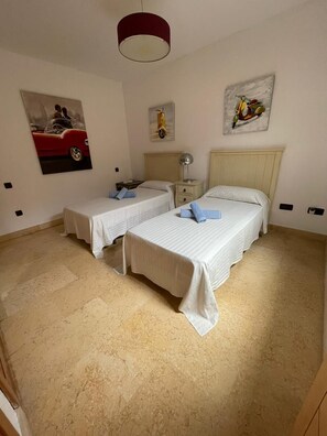 4 bedrooms, iron/ironing board, free WiFi, bed sheets - Sunset Beach 4 Floor Villa 200m to Beach+Fast WIFI (Corralejo)