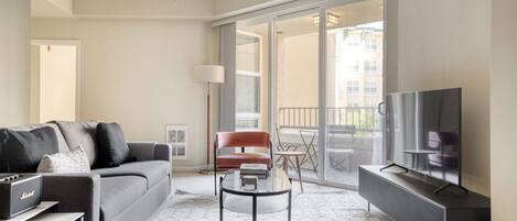 テレビ、ステレオ