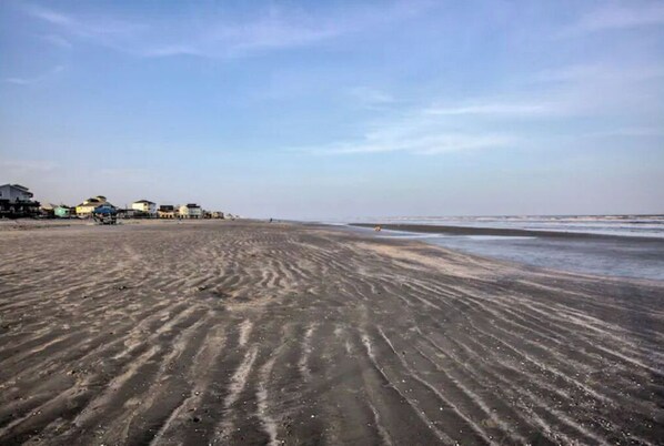 Beach nearby, sun loungers