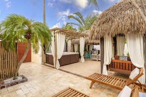 Property grounds - Balinese-Inspired Oasis & Tropical Tranquility (Boynton Beach)