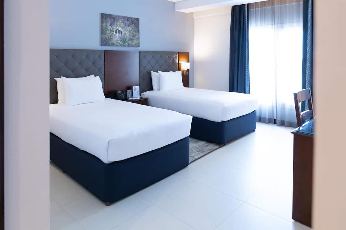 Suite, 2 Single Beds, Mobility Accessible | In-room safe, individually furnished, desk, laptop workspace