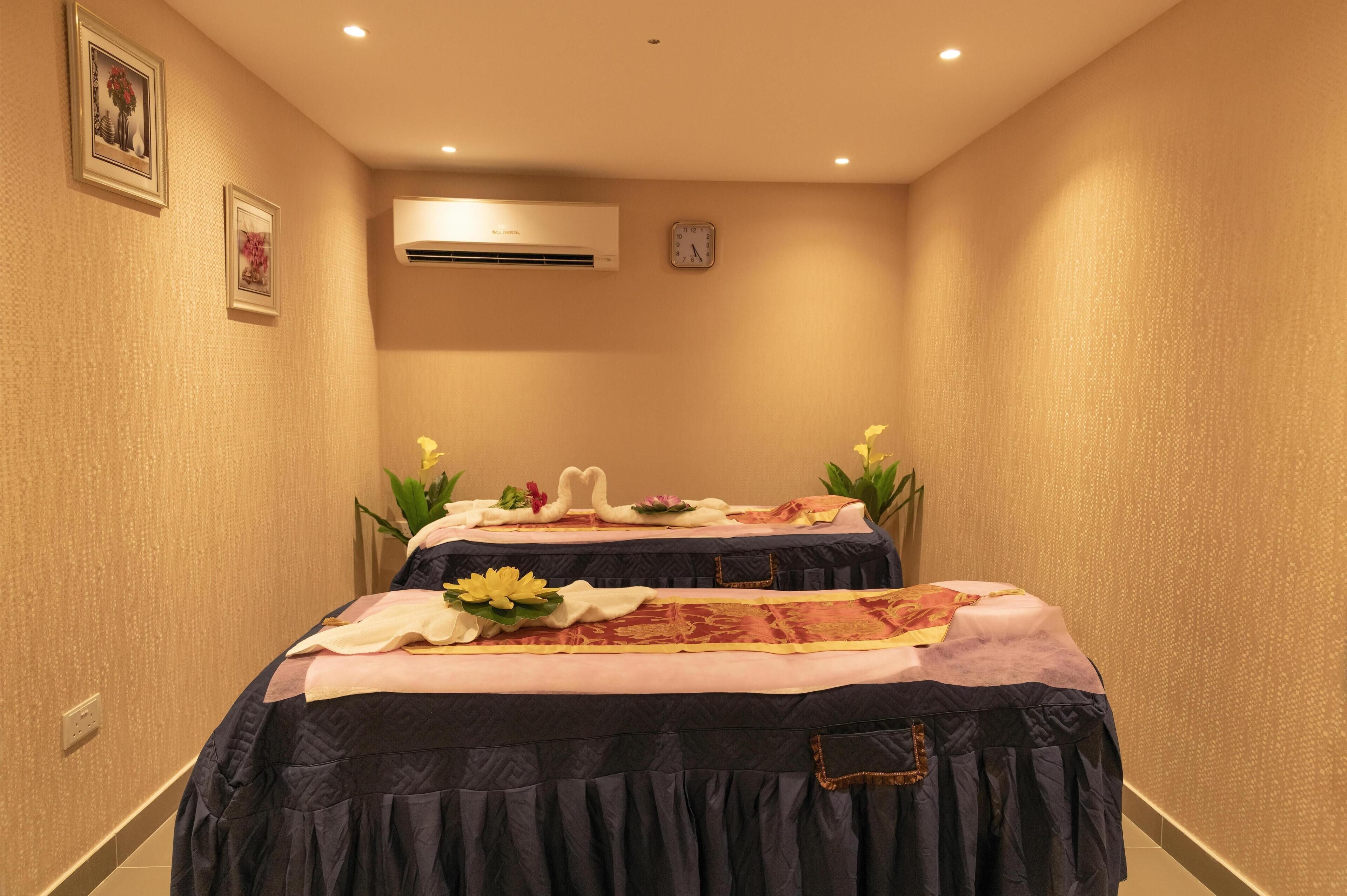 Hammam, massages aux pierres chaudes, massages des tissus profonds