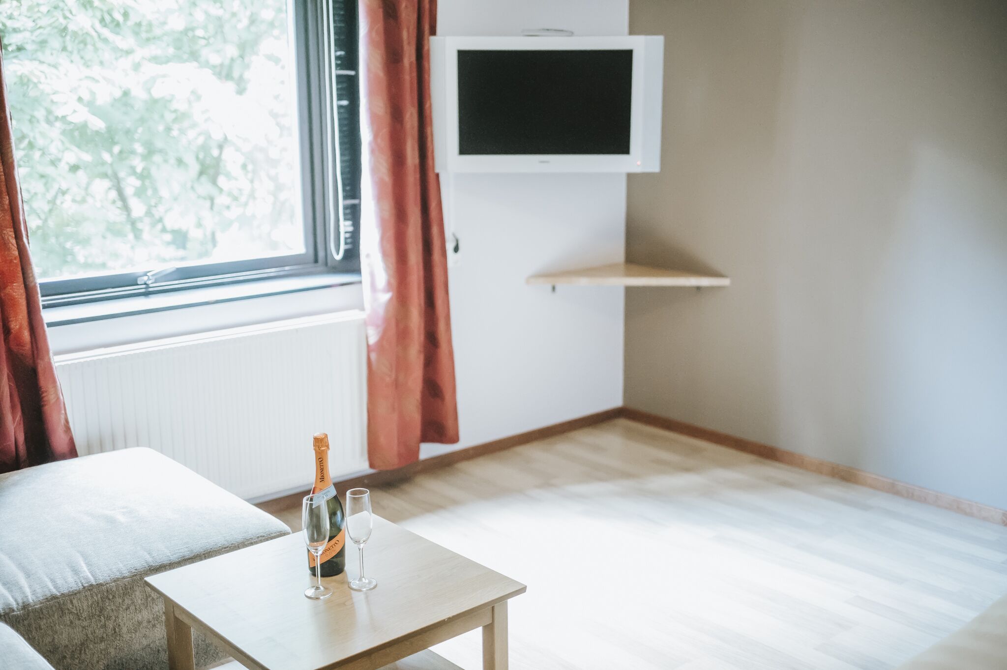 1 bedroom, hypo-allergenic bedding, soundproofing, free wifi