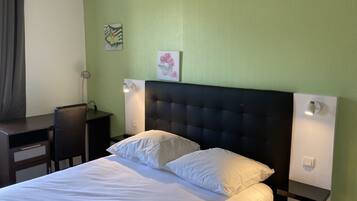 Standaard tweepersoonskamer | Luxe beddengoed, donsdekens, Tempur Pedic-bedden