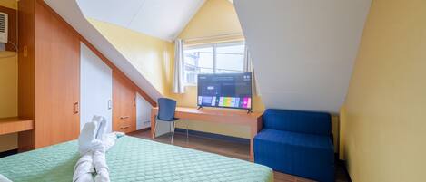 6 chambres, fer et planche à repasser, Wi-Fi gratuit, draps fournis