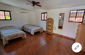 1 bedroom, desk, free WiFi