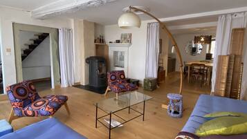 1 bedroom, desk, iron/ironing board, travel cot