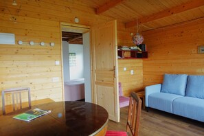 Interior - Intimate, sunny châlet for 2 people in southern Normandy (Saint-Mars-d'Égrenne)