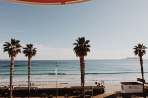 Chambre Front De Mer Balcon