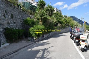 Property grounds - Tonia House (Praiano)