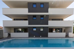 Seasonal outdoor pool