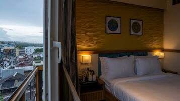 Standard Studio, 1 Queen Bed | View from room