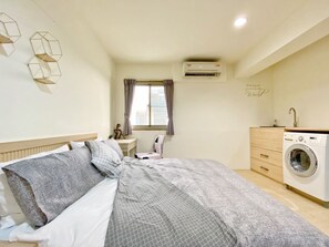 Front of property - HolaYoyo (Tainan)