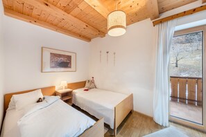 2 chambres, accès au Wi-Fi (inclus), literie fournie