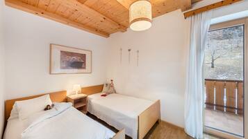 2 sovrum, gratis wi-fi och sÀngklÀder