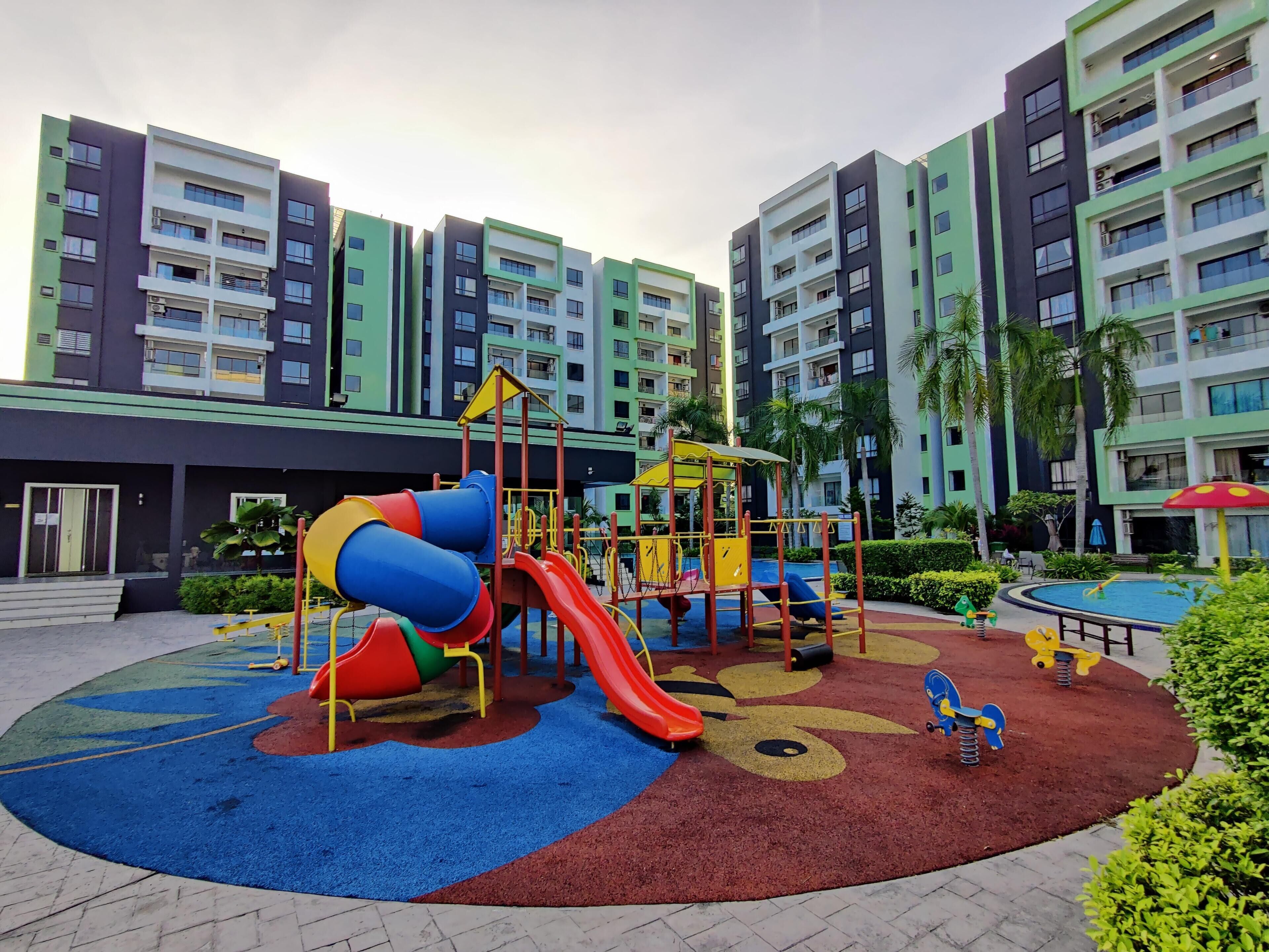 Children's play area - outdoor