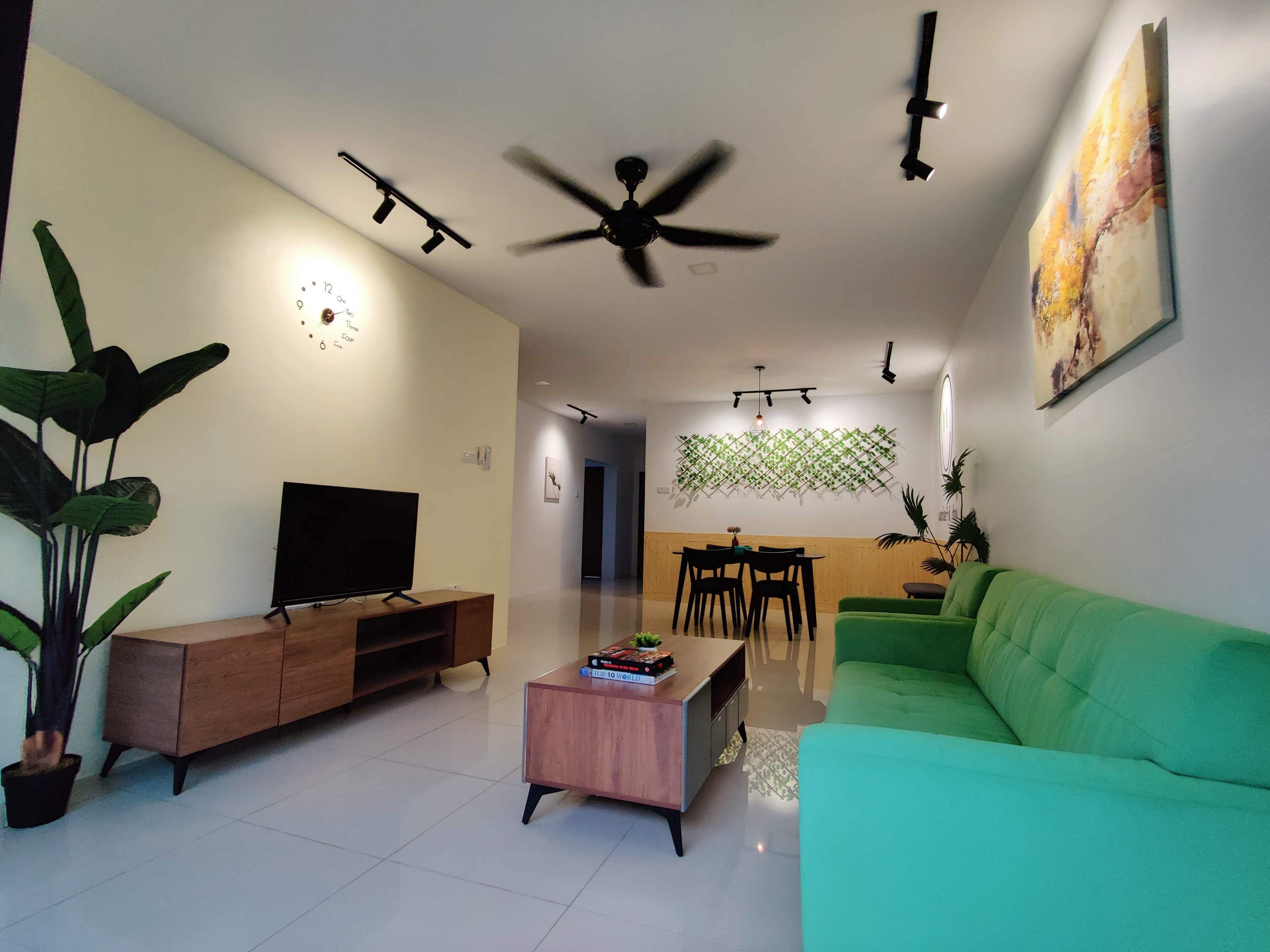 Family Condo, 3 Bedrooms, Pool Access | Living area