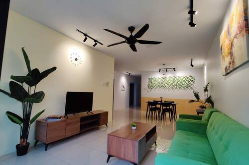 Family Condo, 3 Bedrooms, Pool Access | Living area