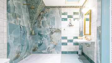 Comfort-Doppelzimmer, Gartenblick | Badezimmer | Haartrockner, Handtücher
